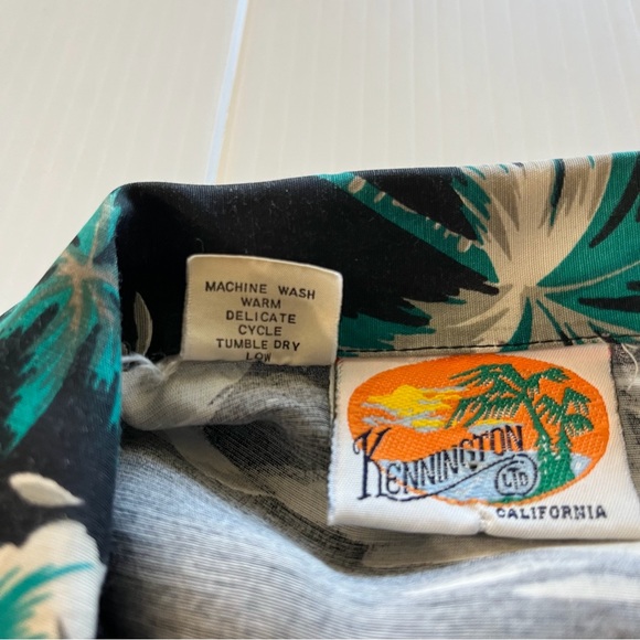 Kennington Vintage Men’s Hawaiian Orchids Short Sleeve Shirt Size Small - Picture 4 of 7
